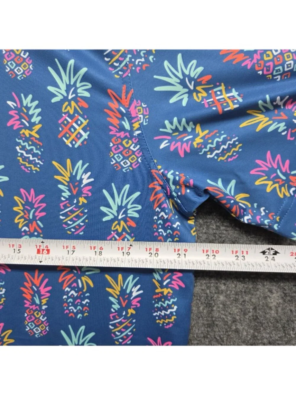 Chubbies Shirt Mens Medium The Pineapple Short Sleeve Performance Polo AOP